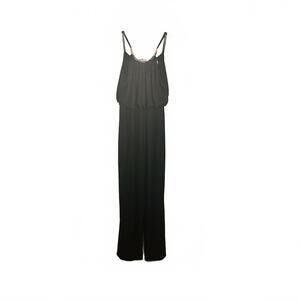 Chic Black Jumpsuit with‎ Elegant Neckline